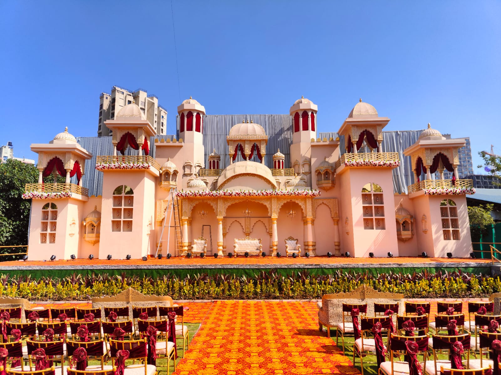 Madhuram Palace Lawn